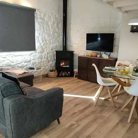 La Petite Maison D'enveitg * Enveitg