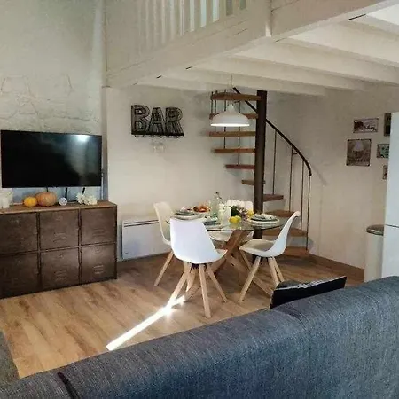 Apartman La Petite Maison D'enveitg *